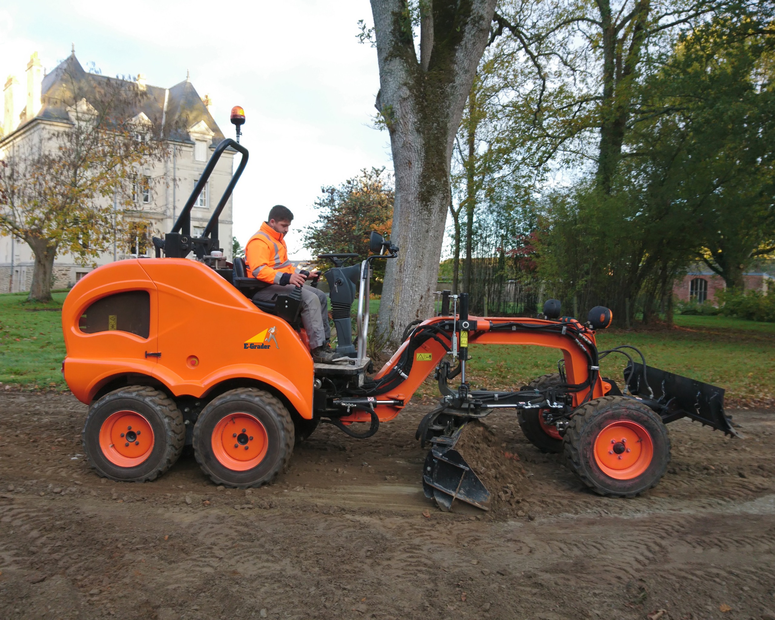 niveleuse tous terrains